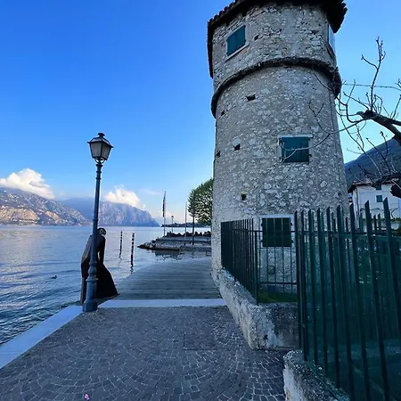 Apartamento Absentia 1763 Garda Boutique - Front